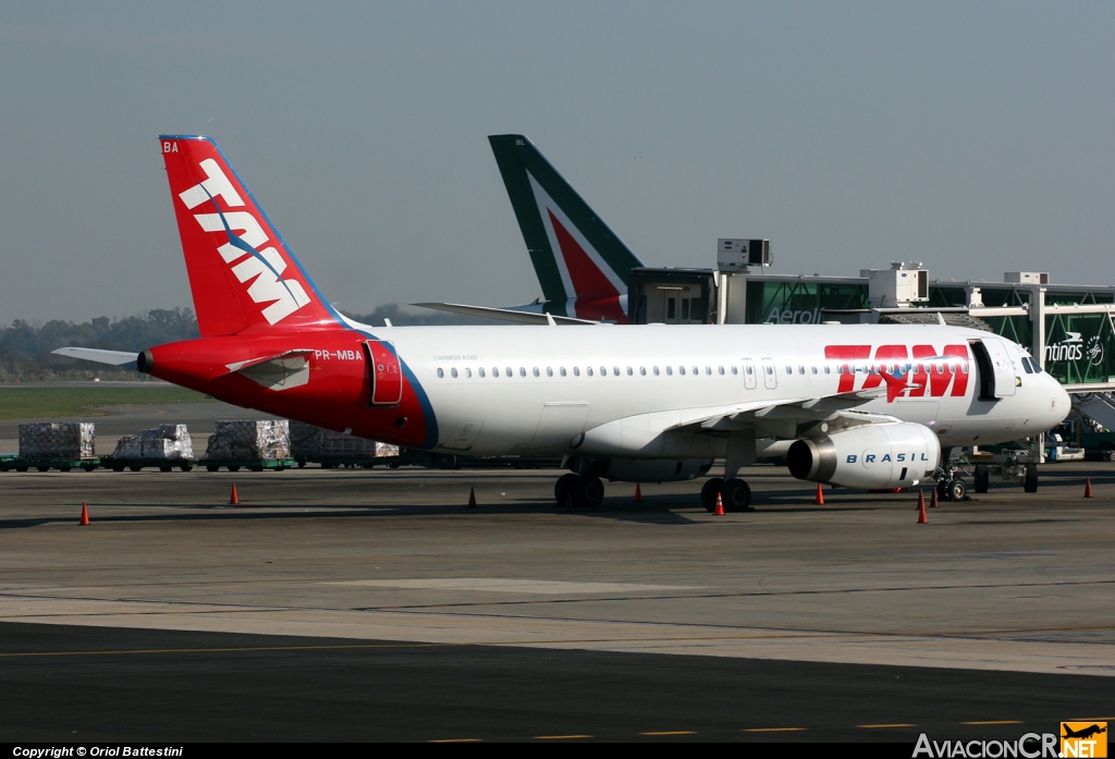 PR-MBA - Airbus A320-233 - TAM Linhas Aéreas