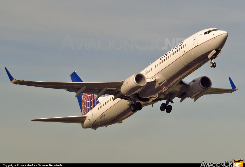 N78524 - Boeing 737-824 - Continental Airlines