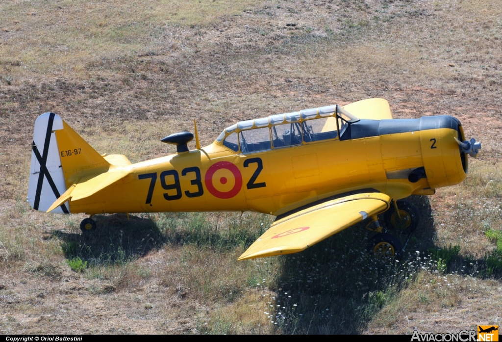 E.16-97 - North American T-6G Texan - Fundacio Parc Aeronautic de Catalunya