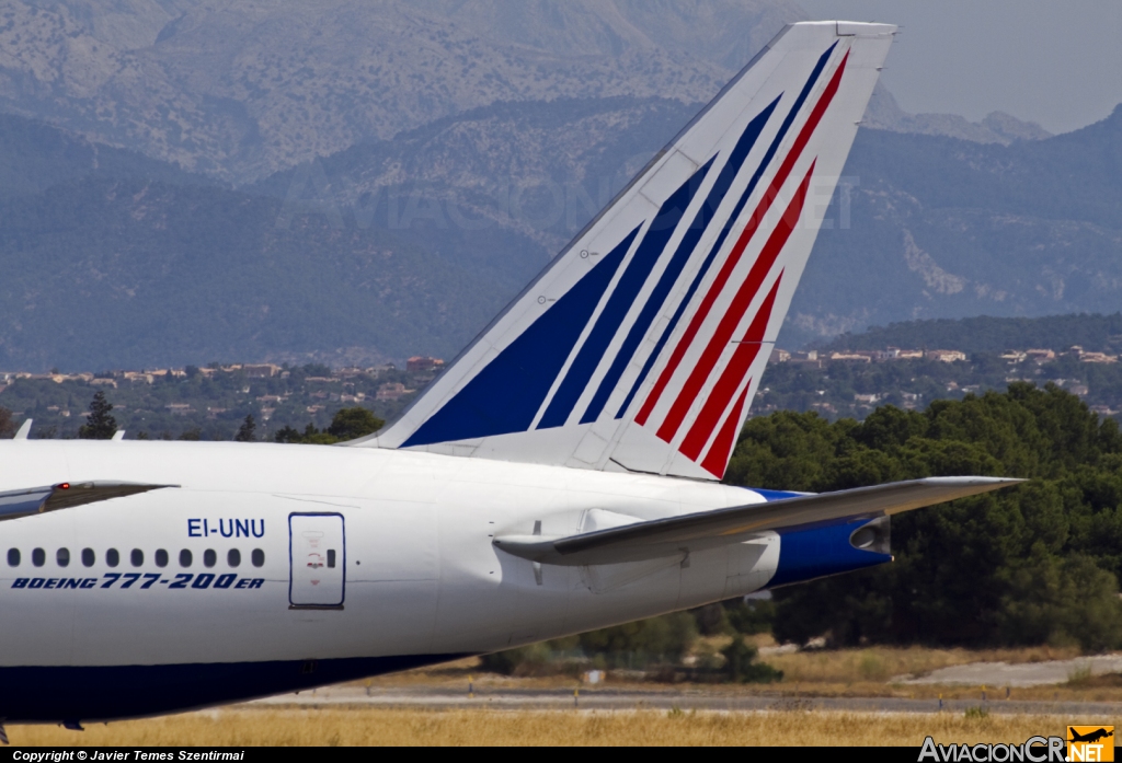 EI-UNU - Boeing 777-212/ER - Transaero Airlines