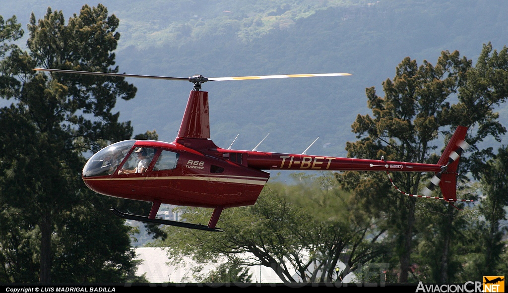 TI-BET - Robinson R66 Turbine - Privado