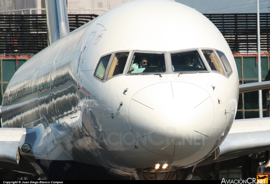 N627DL - Boeing 757-232 - Delta Airlines