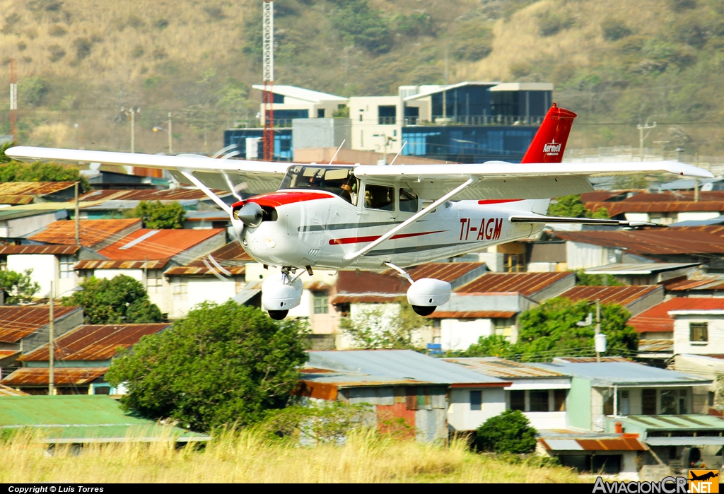 TI-AGM - Cessna U206F Stationair II - Aerobell