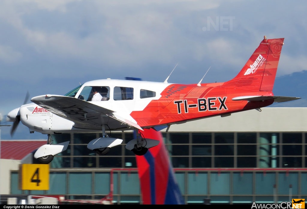 TI-BEX - Piper PA28-180 - Aerotica Escuela de Aviación