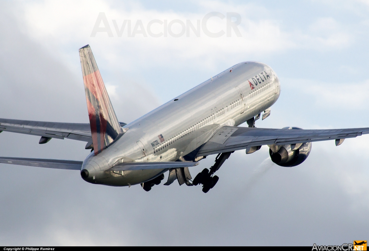 N672DL - Boeing 757-232 - Delta Air Lines