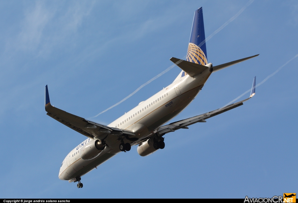 N76519 - Boeing 737-824 - United Airlines