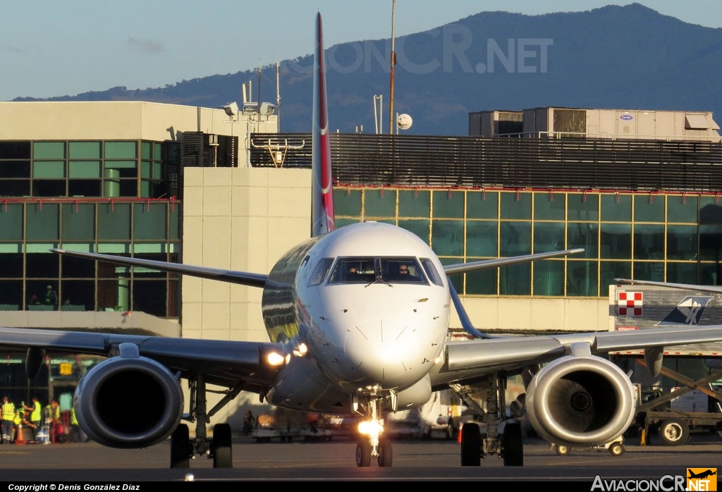 N937TA - Embraer 190-100IGW - TACA