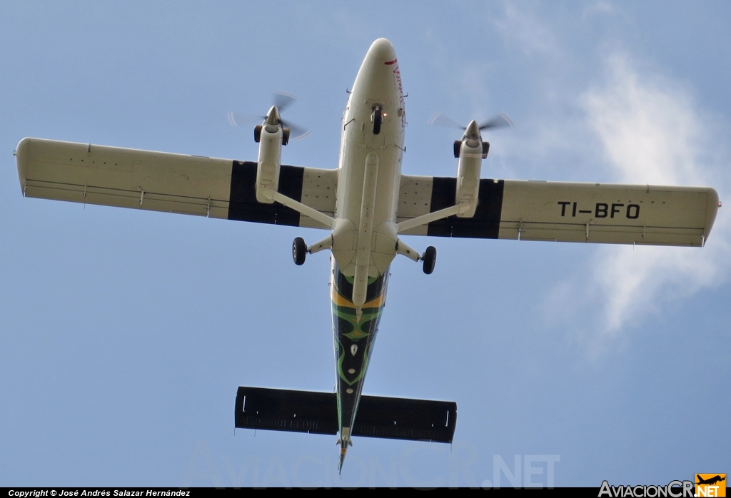 TI-BFO - De Havilland Canada DHC-6-300 Twin Otter/VistaLiner - Nature Air