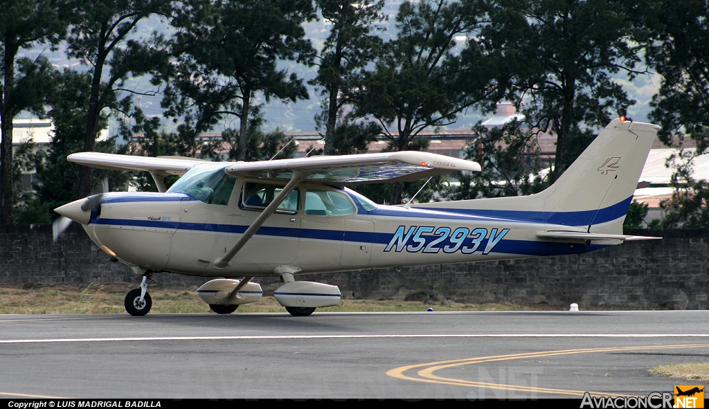 N5293V - Cessna 172K Skyhawk - Private