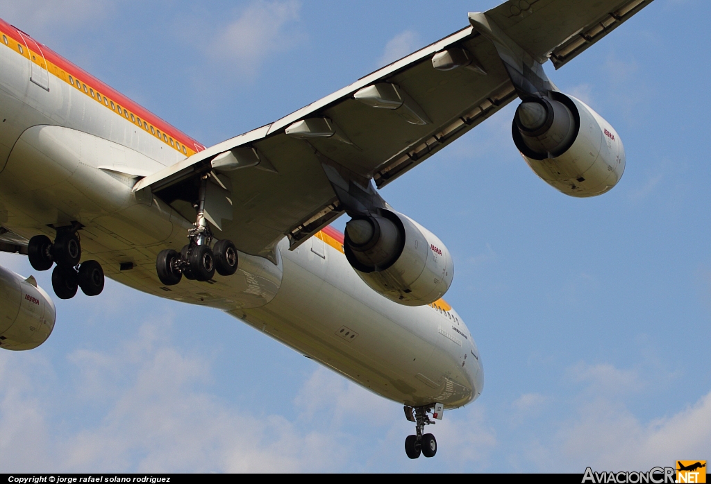 EC-LCZ - Airbus A340-642 - Iberia