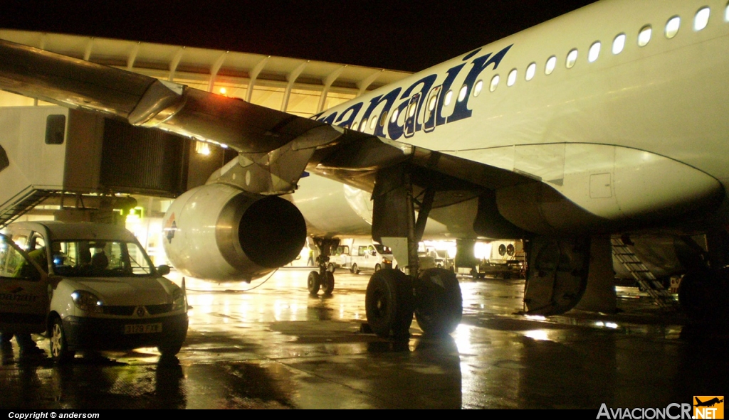 EC-IMB - Airbus A320-232 - Spanair