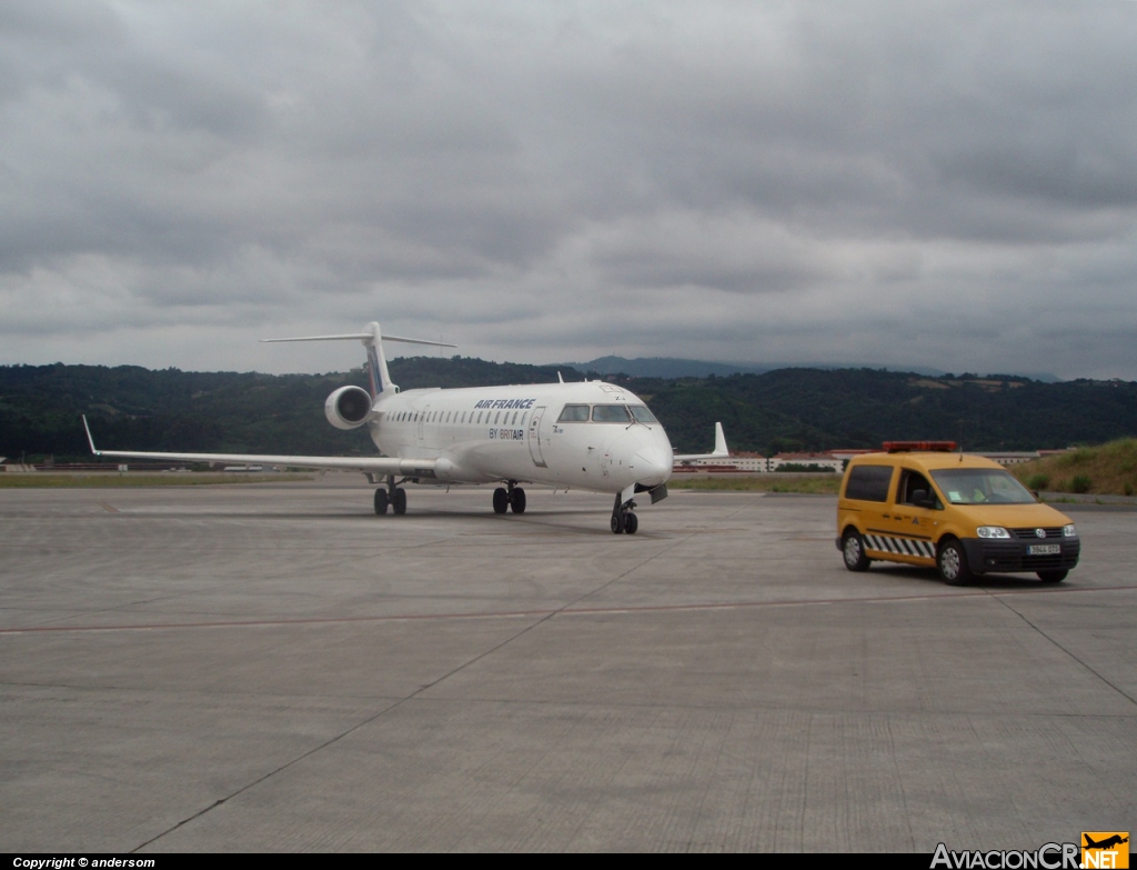 F-GRZI - Canadair CL-600-2C10 Regional Jet CRJ-701 - Air France (Brit Air)