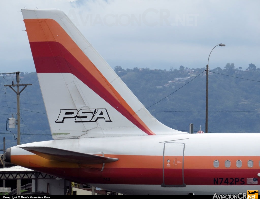 N742PS - Airbus A319-112 - US Airways