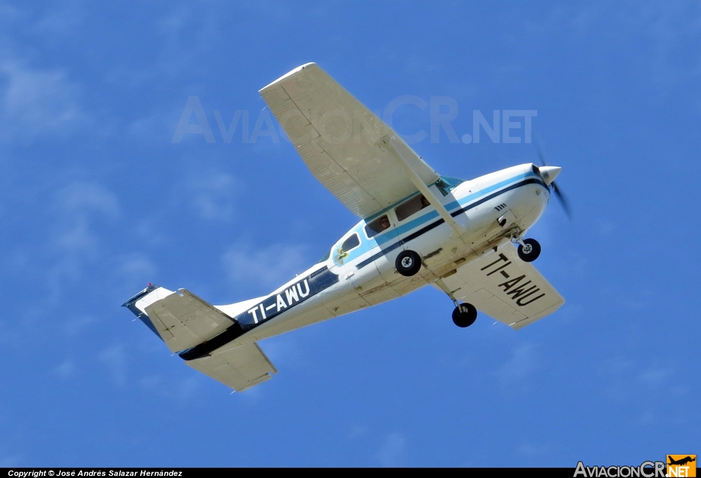 TI-AWU - Cessna U206F Stationair - Privado