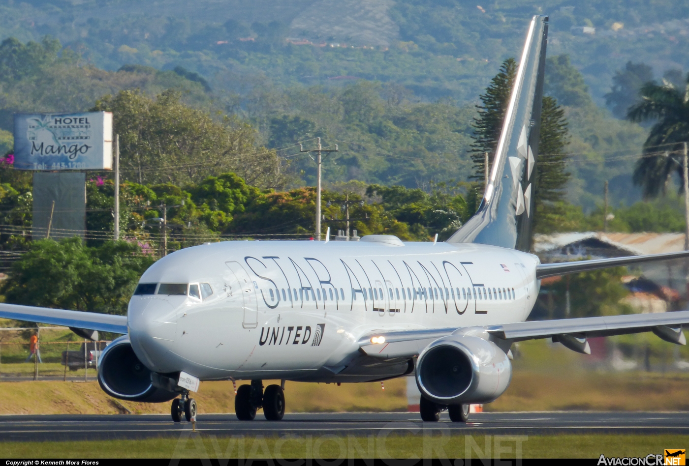 N76516 - Boeing 737-824 - United Airlines