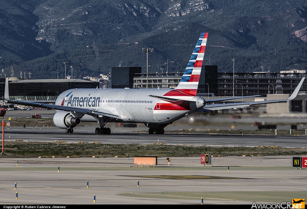 N392AN - Boeing 767-323/ER - American Airlines