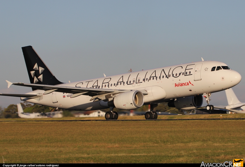 N689TA - Airbus A320-214 - Avianca