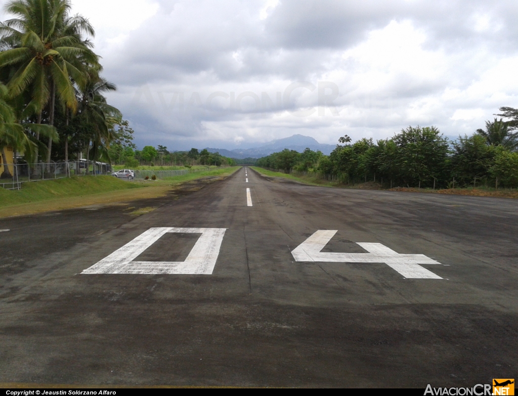  - Pista de aterrizaje - Aeropuerto