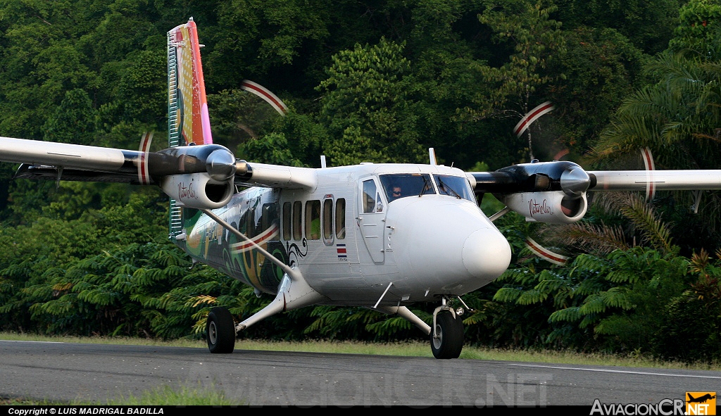 TI-BFO - De Havilland Canada DHC-6-300 Twin Otter - Nature Air