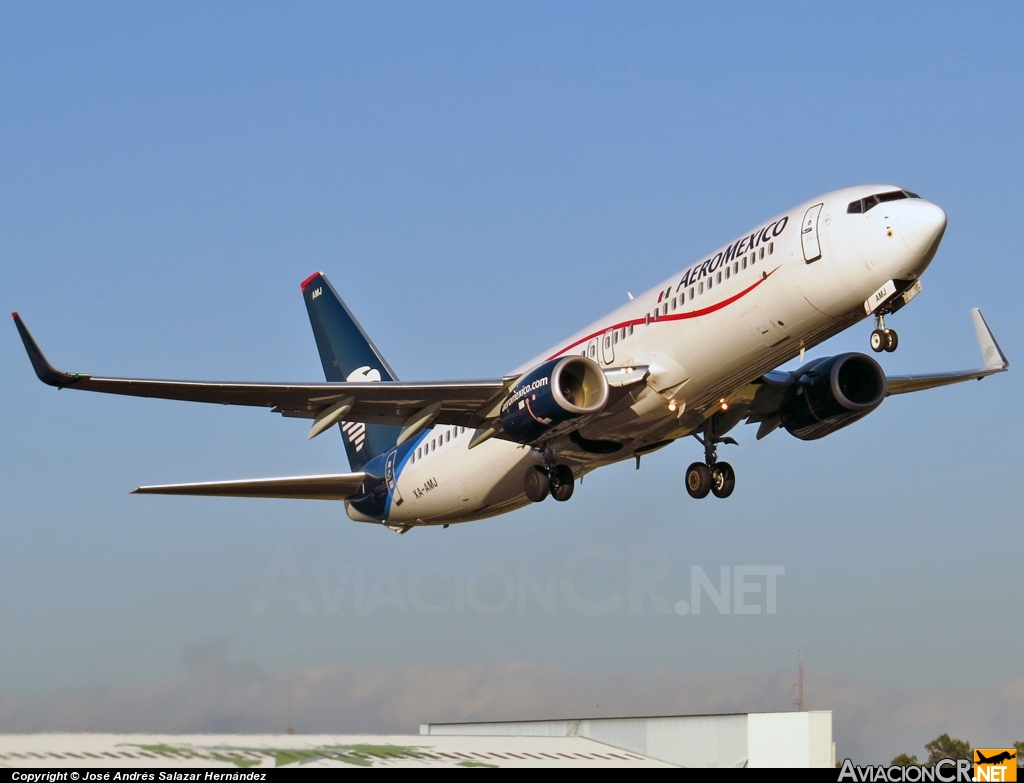 XA-AMJ - Boieng 737-852 - Aeromexico