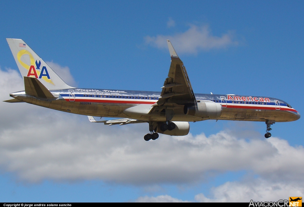 N690AA - Boeing 757-223 - American Airlines