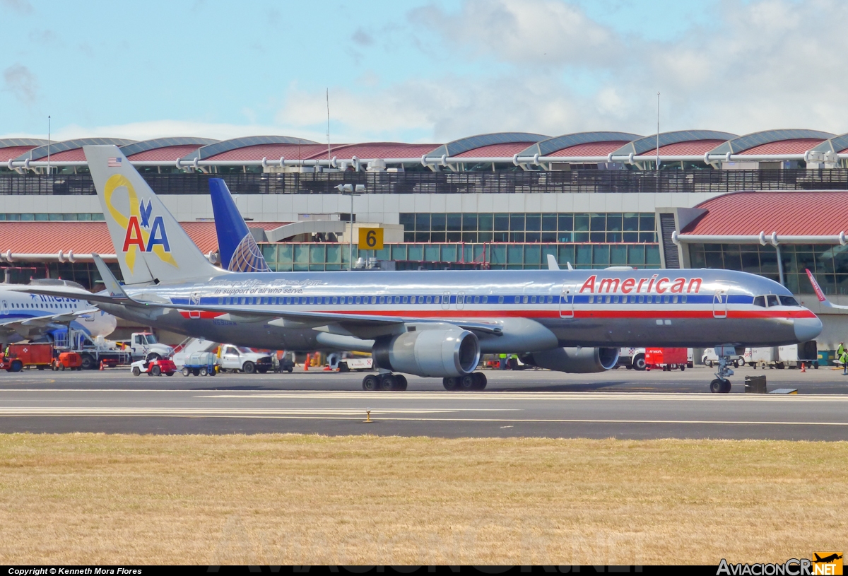 N690AA - Boeing 757-223 - American Airlines