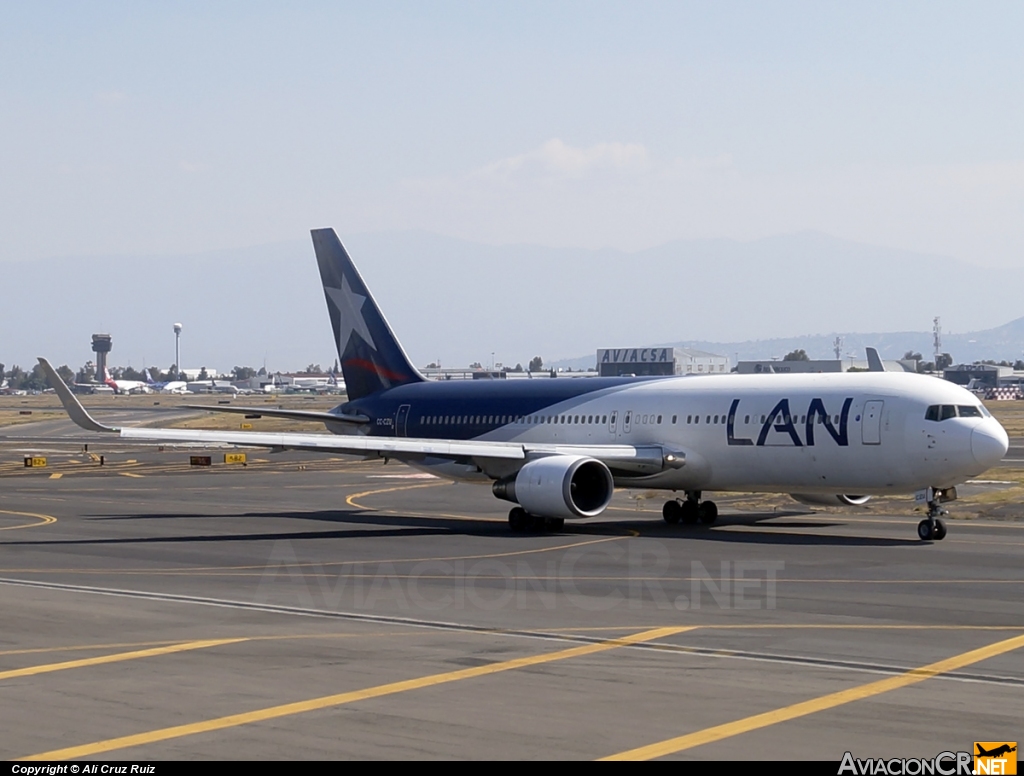 CC-CZU - Boeing 767-316/ER - LAN Chile
