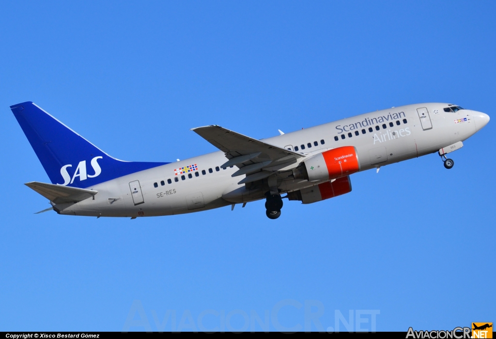 SE-RES - Boeing 737-7BX - SAS