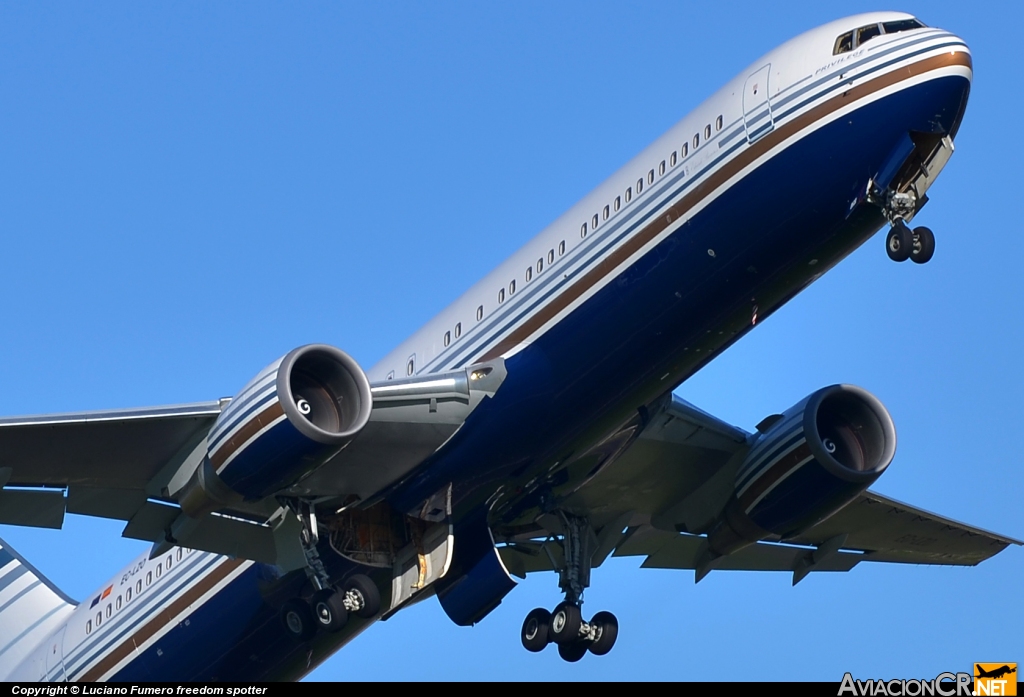 EC-LZO - Boeing 767-35D/ER - Privilege Style