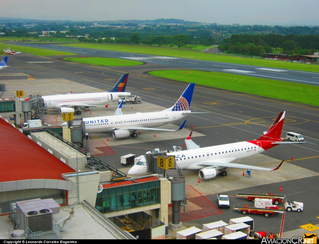N935TA - Embraer 190-100IGW - TACA