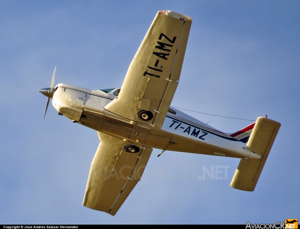 TI-AMZ - Piper PA-28R-200 Arrow - Privado