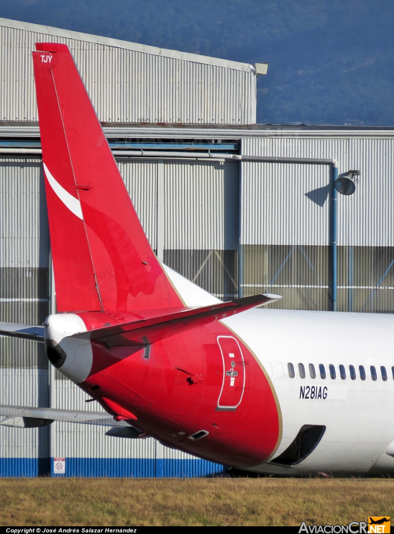 N281AG - Boeing 737-476 - Wells Fargo Bank