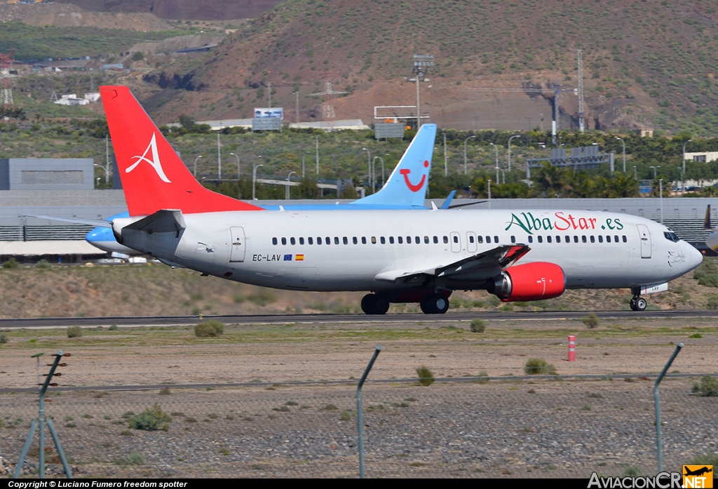 EC-LAV - Boeing 737-408 - AlbaStar