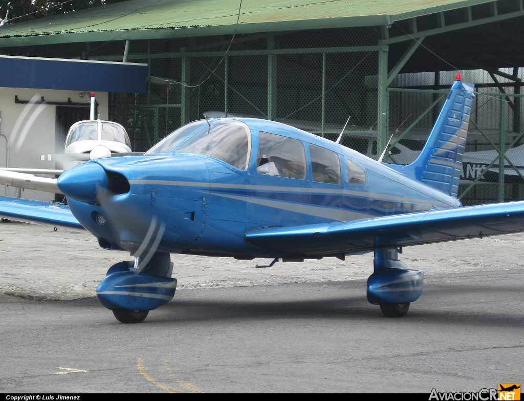 TI-BEZ - Piper PA-28-181 Archer II - CPEA - Escuela de Aviación