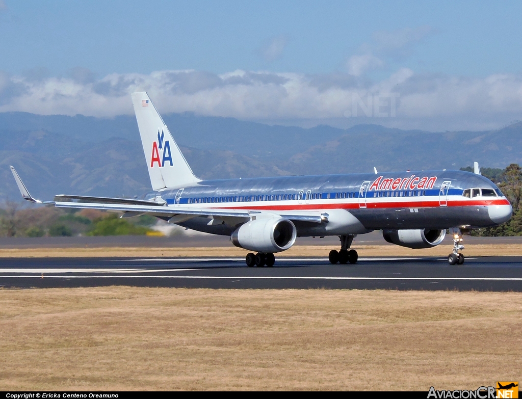 N182AN - Boeing 757-223 - American Airlines