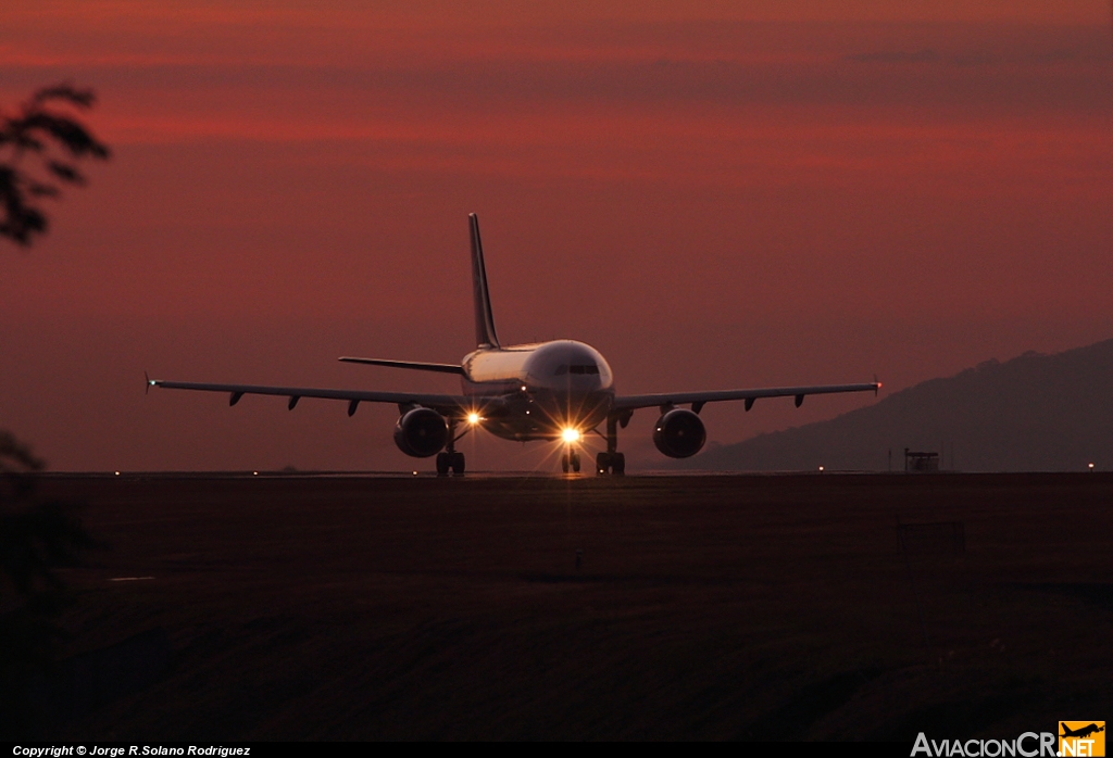 C-GTSW - Airbus A310-304 - Air Transat