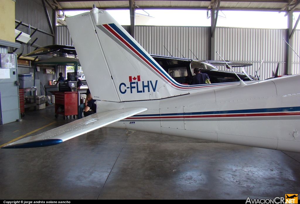 C-FLHV - Piper camanche 260B - Privado