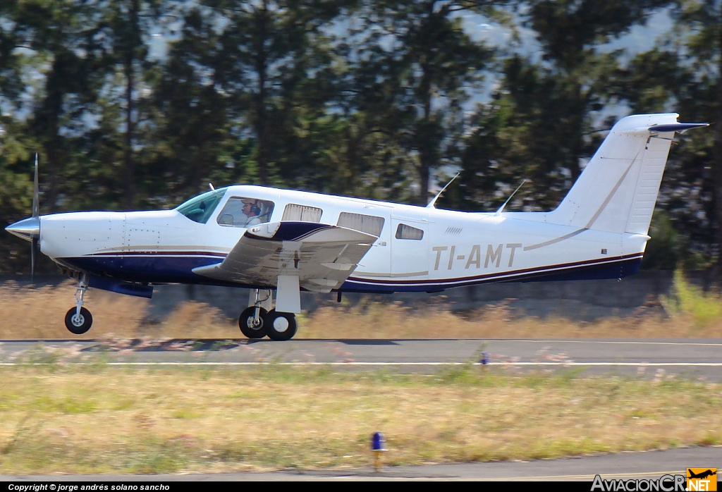 TI-AMT - Piper PA-32RT-300 Lance II - Privado