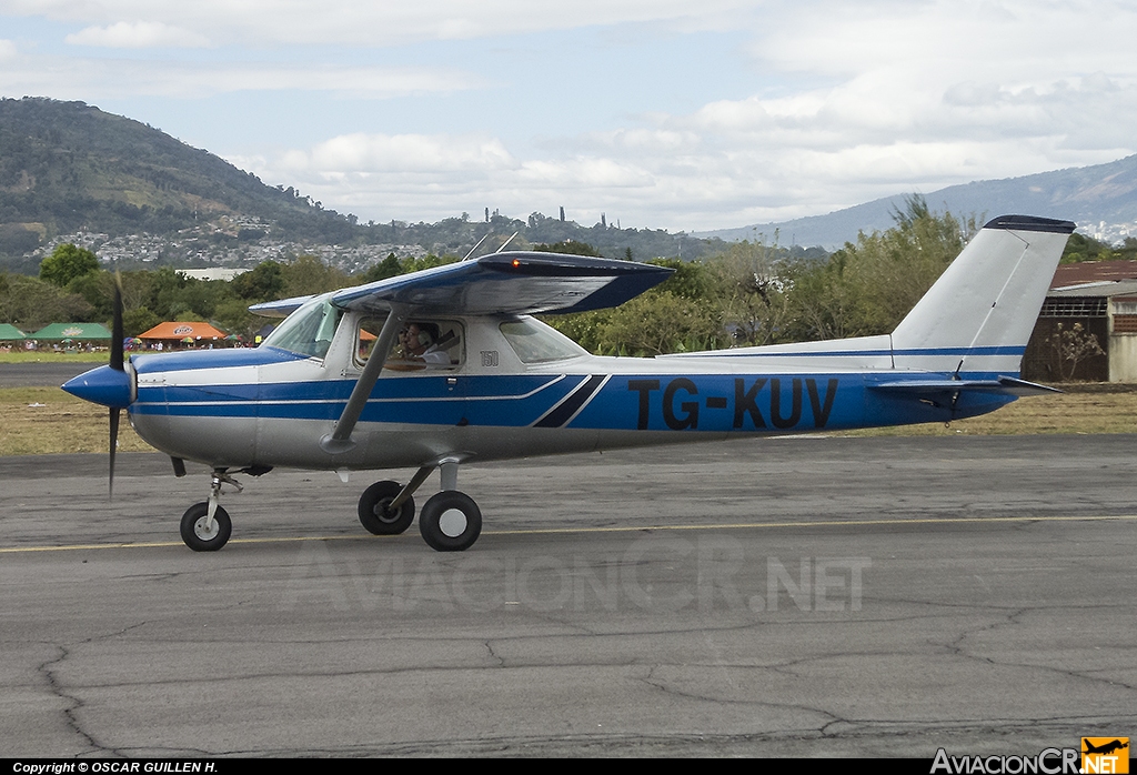 TG-KUV - Cessna 150L - Privado