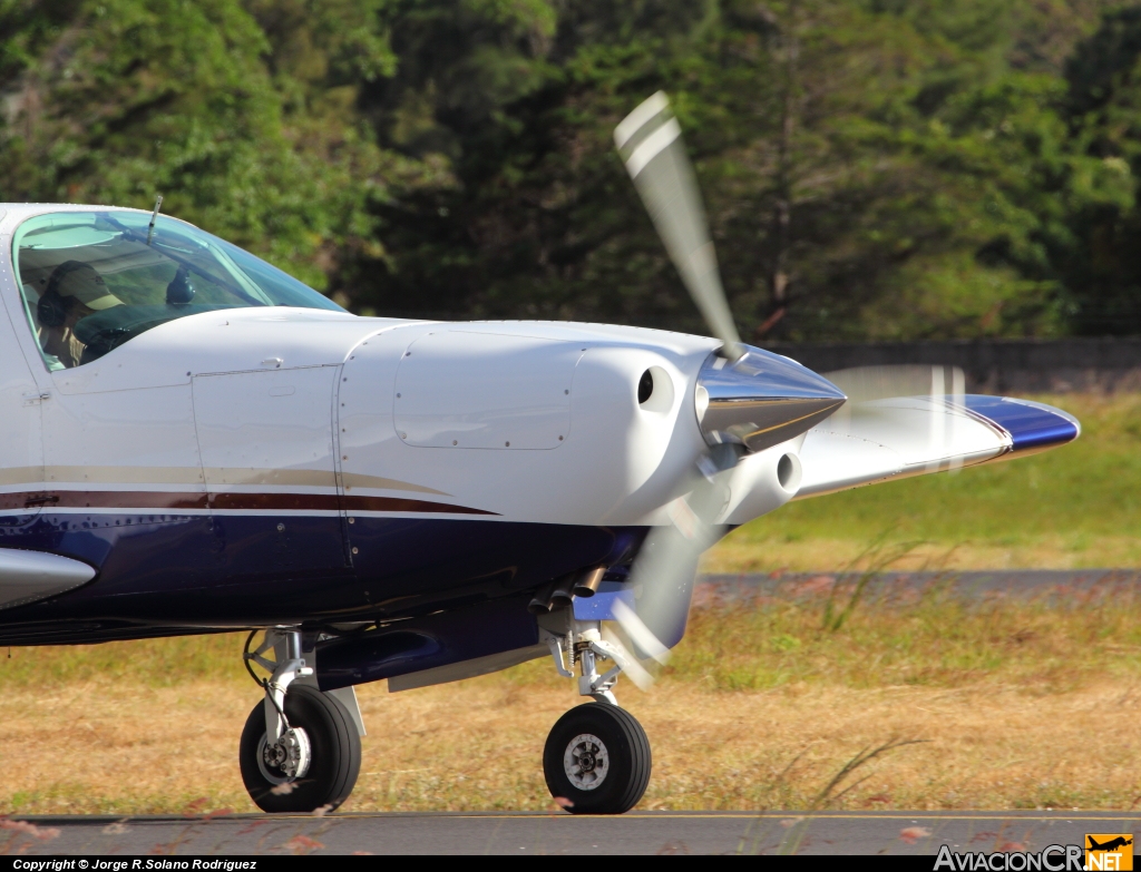 TI-AMT - Piper PA-32RT-300 Lance II - Privado