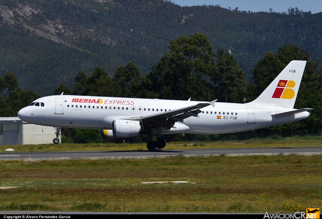 EC-FGR - Airbus A320-211 - Iberia Express