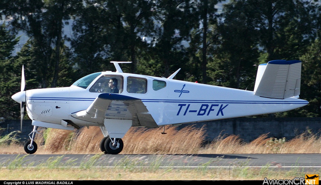 TI-BFK - Beechcraft V35 Bonanza - Aerotica Escuela de Aviación