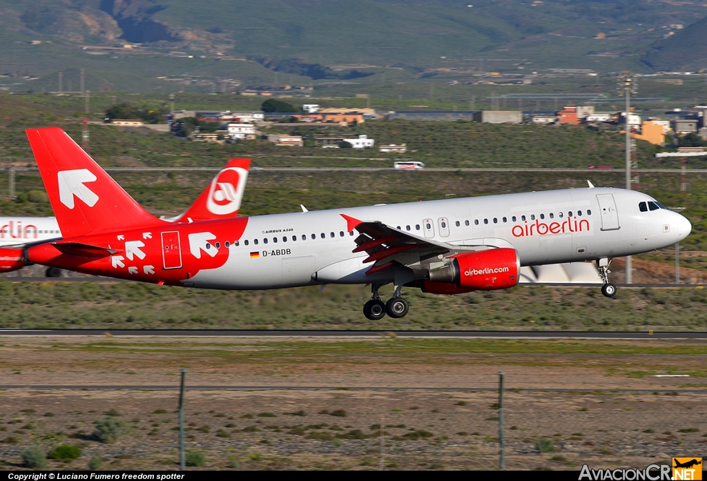 D-ABDB - Airbus A320-214 - Air Berlin