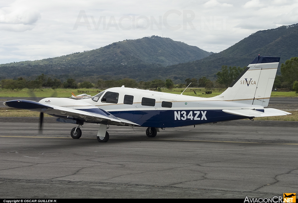 N34ZX - Piper PA-34-220T Seneca V - Privado