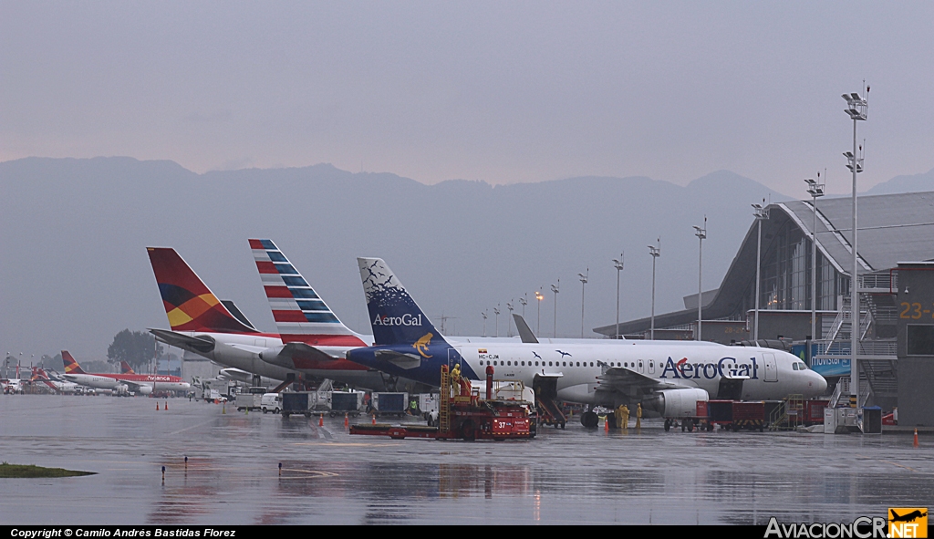 HC-CJM - Airbus A320-214 - AeroGal Aerolíneas Galápagos