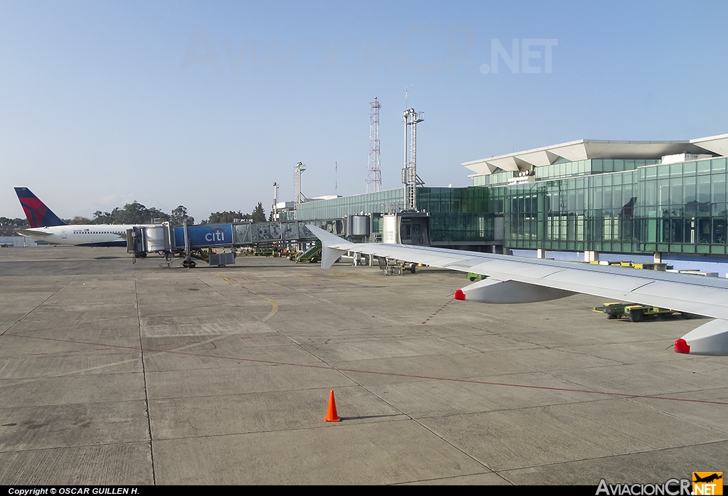 N689TA - Airbus A320-214 - TACA