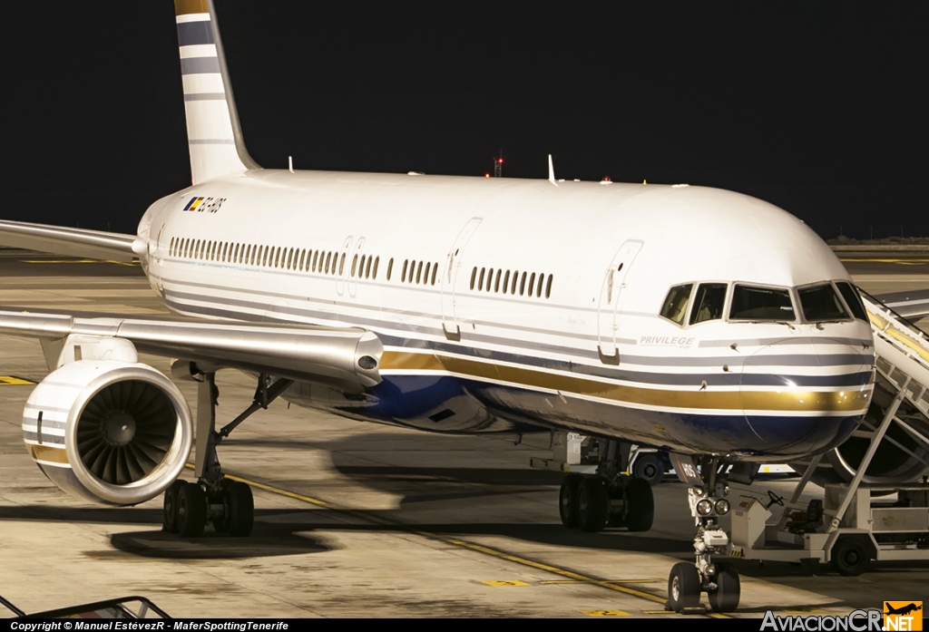 EC-HDS - Boeing 757-256 - Privilege Style