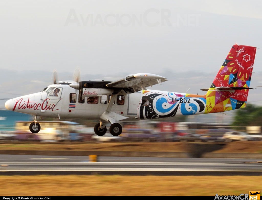 TI-BDZ - De Havilland Canada DHC-6-300 Twin Otter/VistaLiner - Nature Air