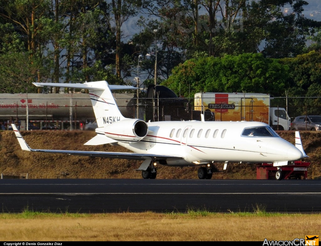 N45KH - Bombardier Learjet 45 - Privado