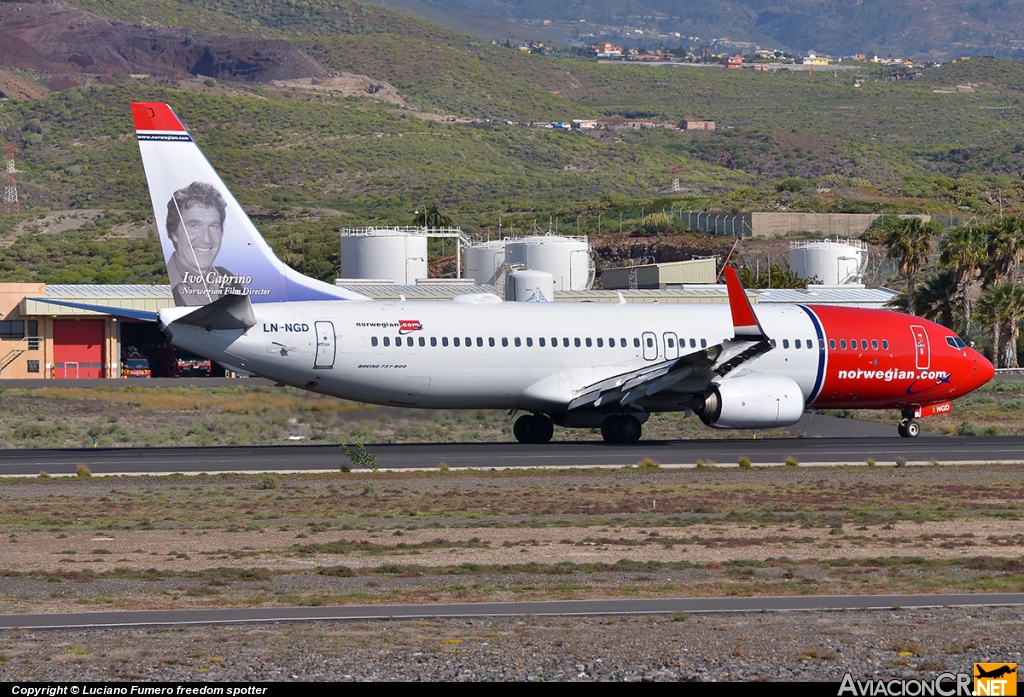 LN-NGD - Boeing 737-8JP - Norwegian Air Shuttle